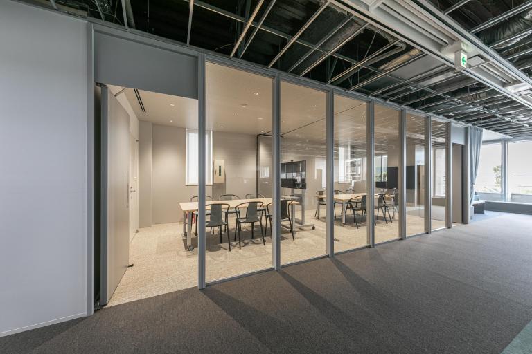 写真：中央復建コンサルタンツ 本社（大阪府）