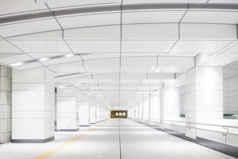写真：新宿駅西口４号街路リニューアル（東京都）